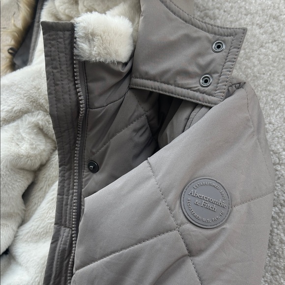 Abercrombie Kids Taupe Puffer Jacket with Faux Fur Trim - Picture 5 of 7